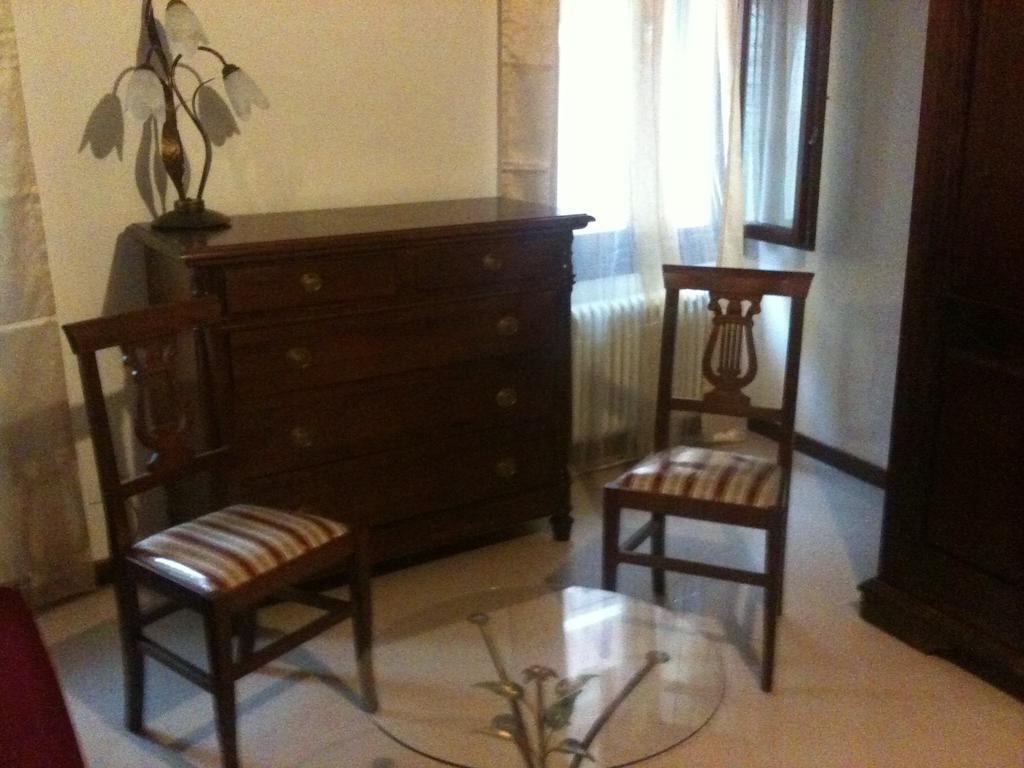 Sweet Venice - Checkin At "Alloggi Ss Giovanni E Paolo" Hotel Kamer foto